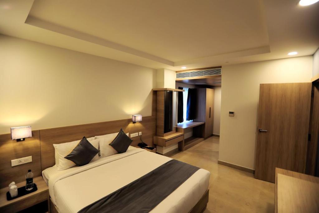 Pp Residency Hotel Covelong Buitenkant foto